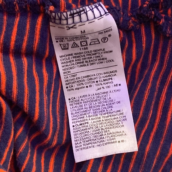 OLD NAVY Red and Navy Blue Stripped Top - MEDIUM - Picture 4 of 4